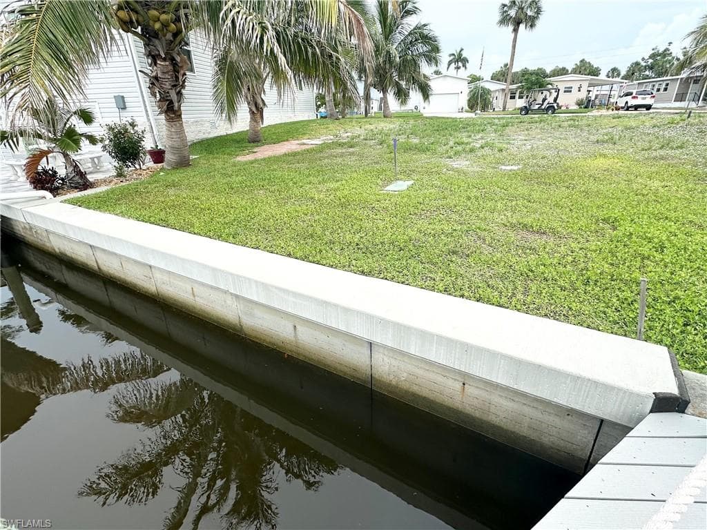 11271 Azalea Ln, Fort Myers Beach, FL 33931-7