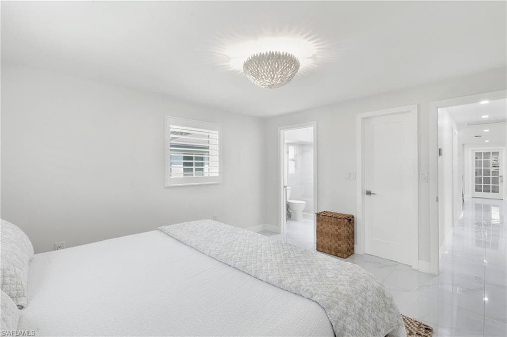 700 100th Ave N, Naples, FL 34108-17