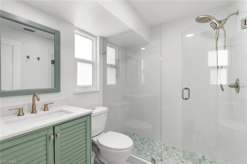 700 100th Ave N, Naples, FL 34108-18