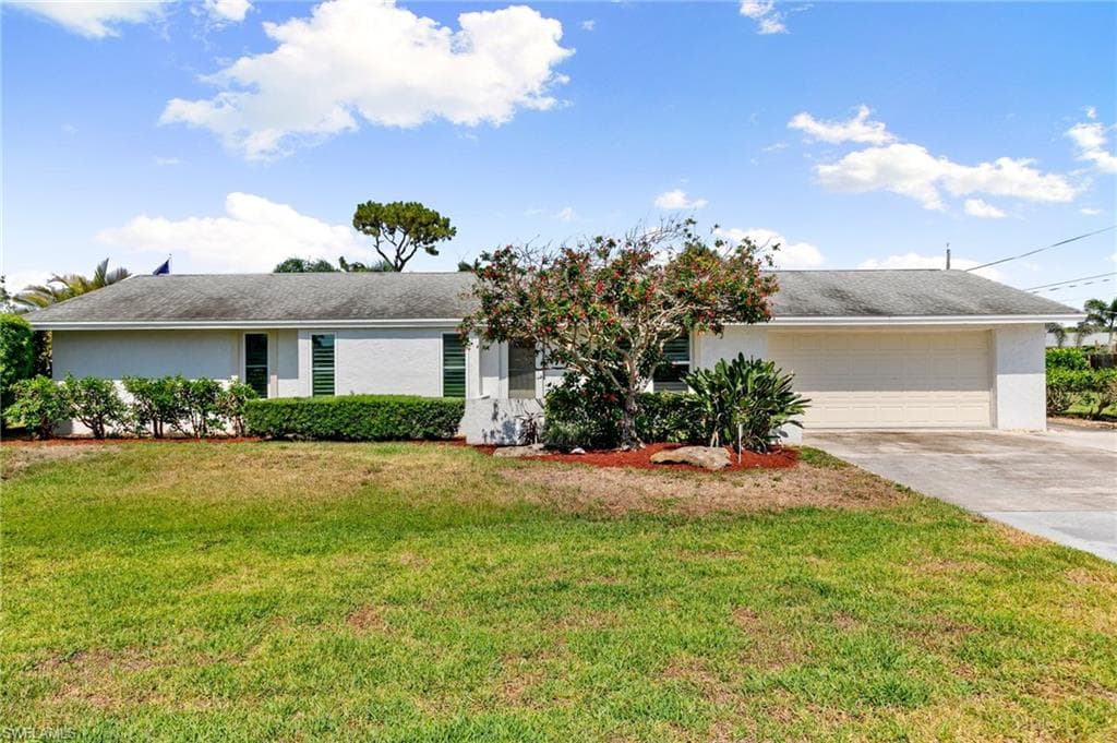 700 100th Ave N, Naples, FL 34108-3
