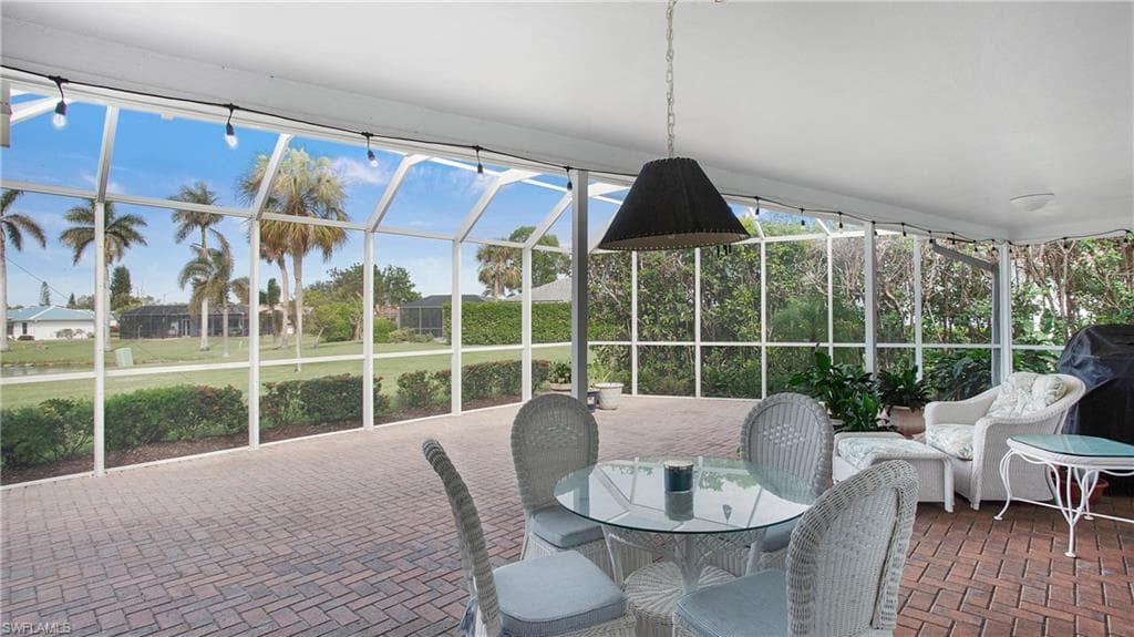 108 Payne Ct, Naples, FL 34112-25