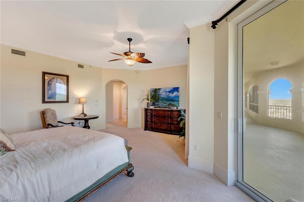 2738 Tiburon Blvd E Ph-b502, Naples, FL 34109-24
