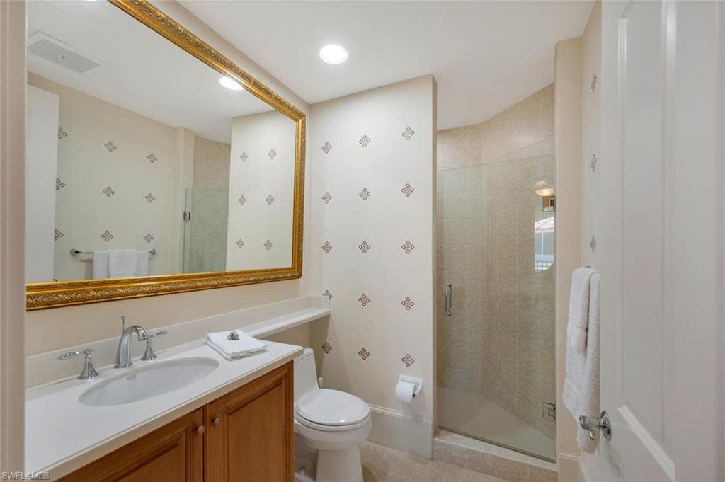 2738 Tiburon Blvd E Ph-b502, Naples, FL 34109-35