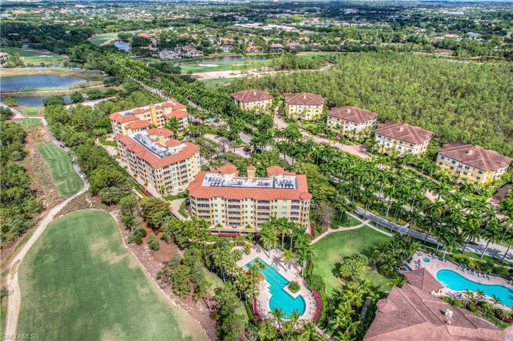 2738 Tiburon Blvd E Ph-b502, Naples, FL 34109-4