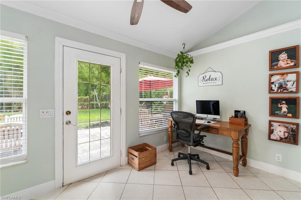 955 Hidden Terrace Rd, Naples, FL 34104-9