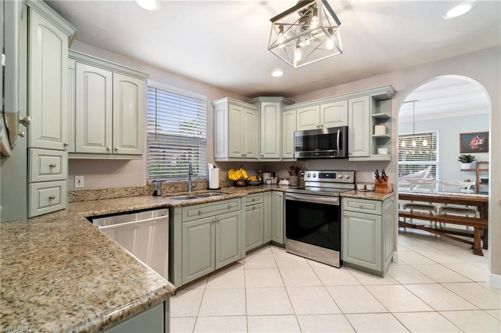 955 Hidden Terrace Rd, Naples, FL 34104-14