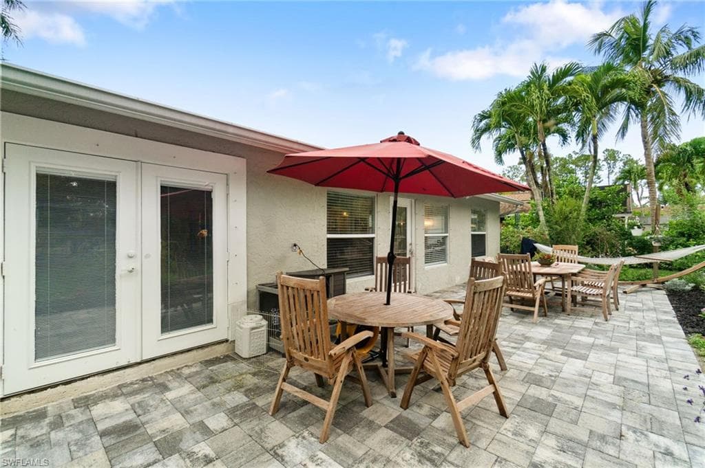955 Hidden Terrace Rd, Naples, FL 34104-31