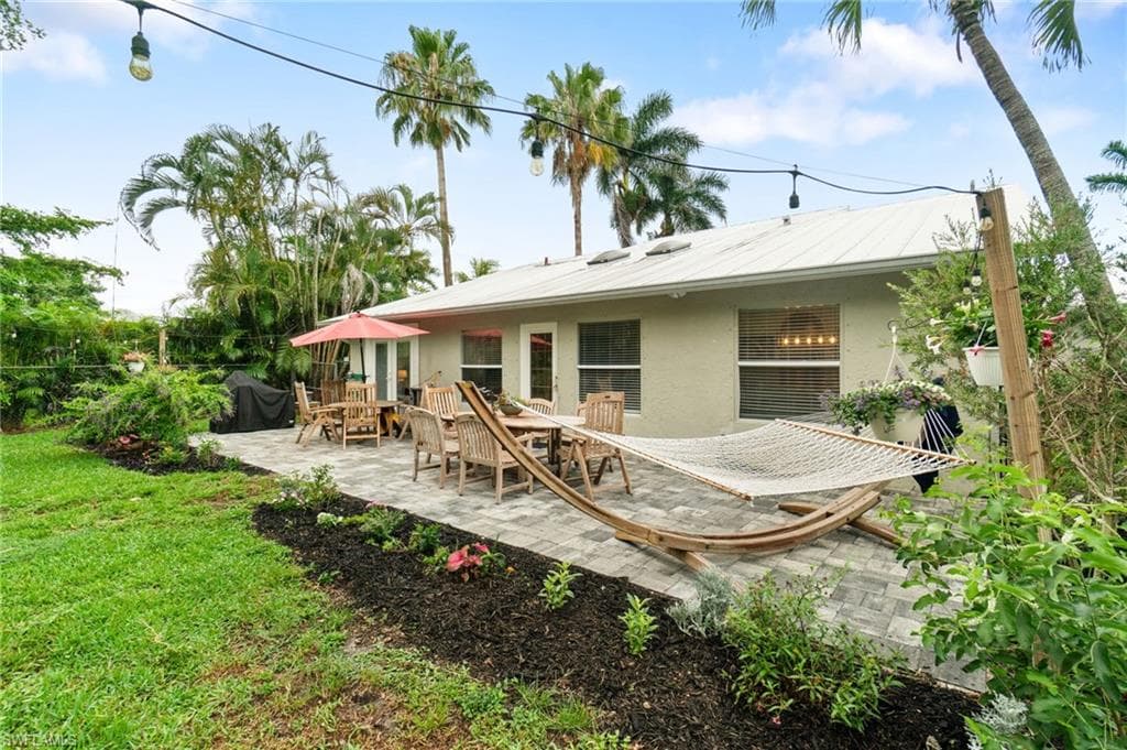 955 Hidden Terrace Rd, Naples, FL 34104-32
