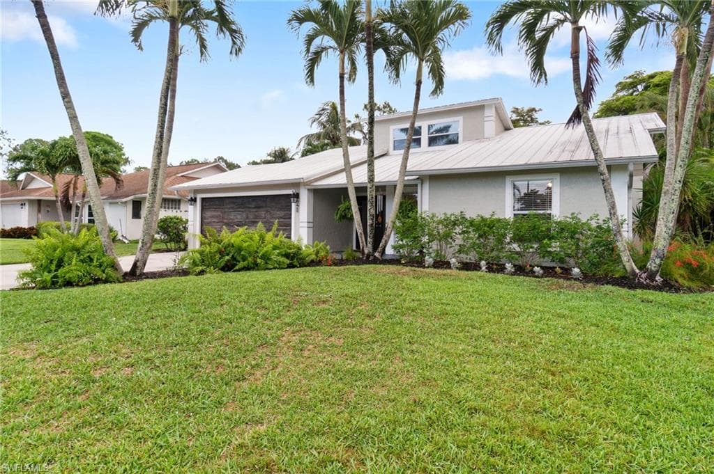 955 Hidden Terrace Rd, Naples, FL 34104-3