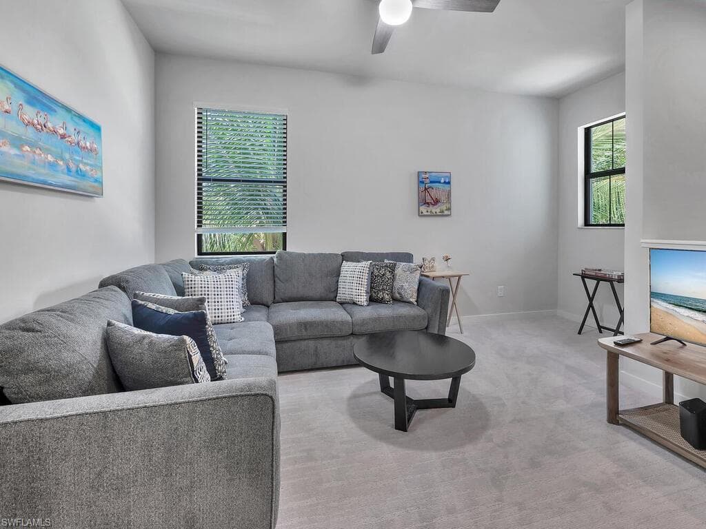 13078 Pembroke Dr, Naples, FL 34105-14
