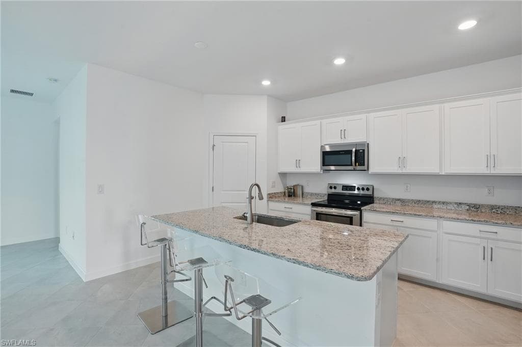 13952 Hunter Oak Dr, Fort Myers, FL 33913-4