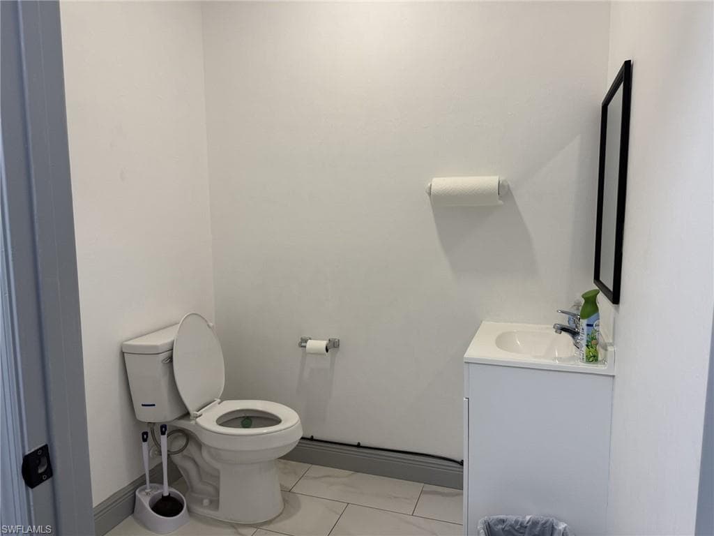 1610 47th St, Cape Coral, FL 33904-28