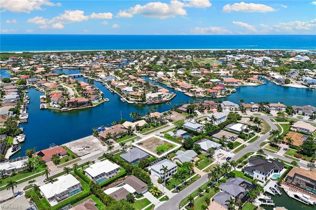 574 Tigertail Ct, Marco Island, FL 34145-5