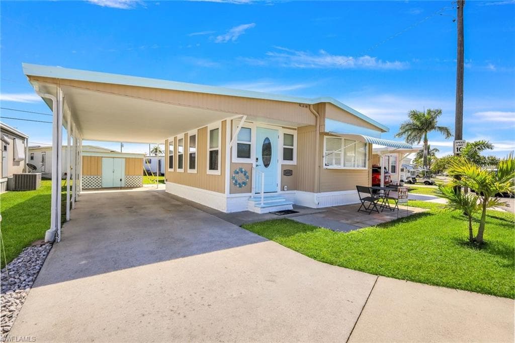 20551 Port Dr, Estero, FL 33928-1