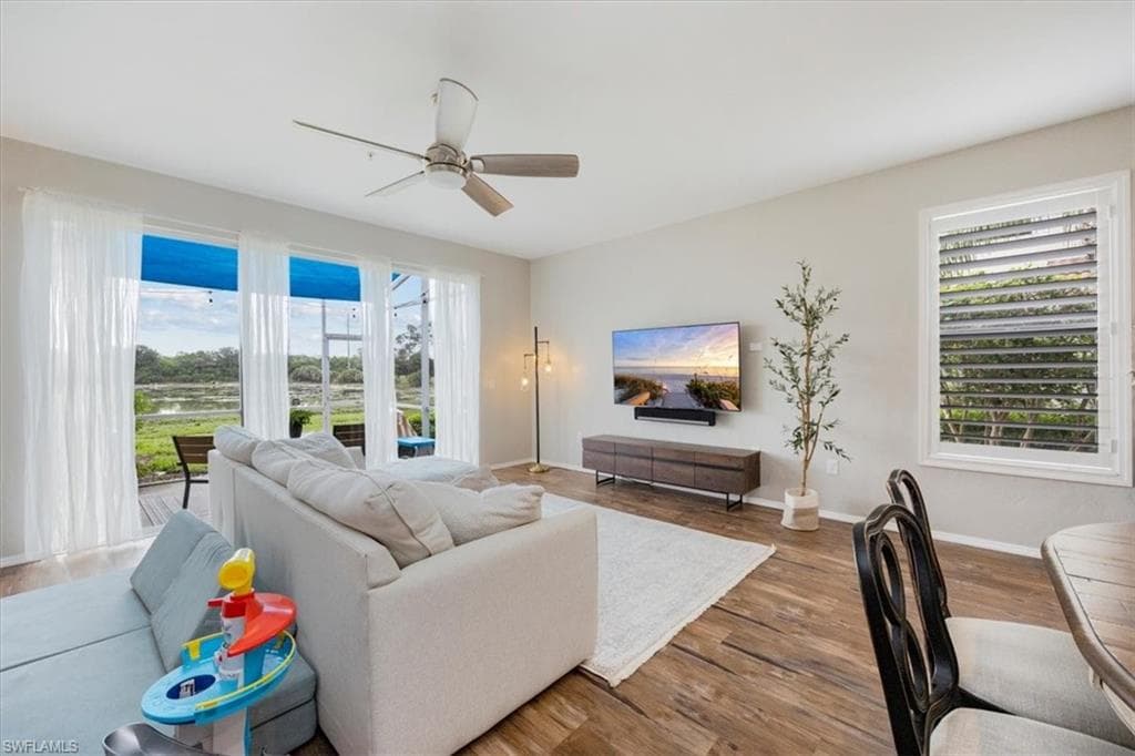 1050 Albany Ct 199, Naples, FL 34105-4