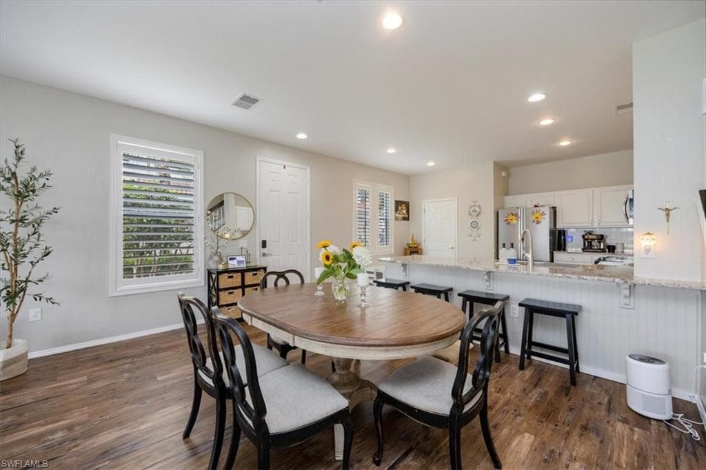 1050 Albany Ct 199, Naples, FL 34105-6