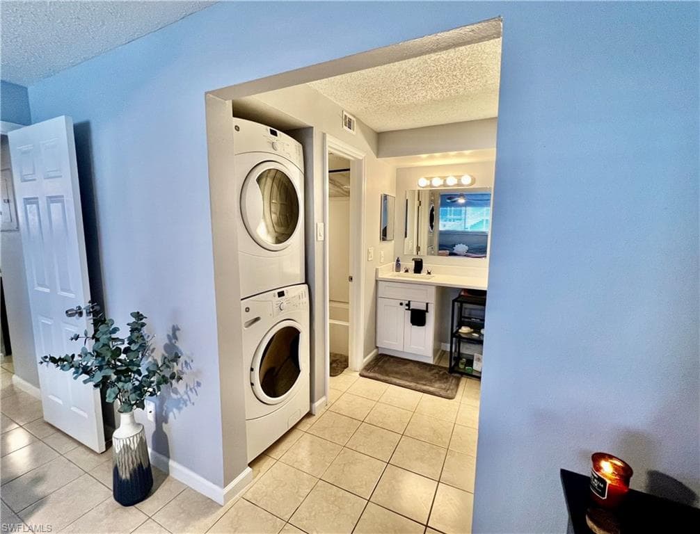 5751 Foxlake Dr A, North Fort Myers, FL 33917-19