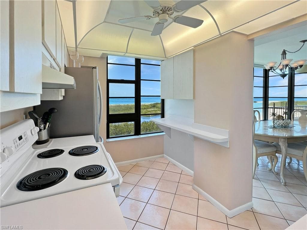 440 Seaview Ct 1012, Marco Island, FL 34145-12