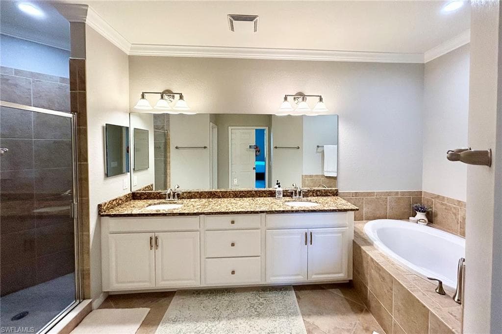 3153 Aviamar Cir 202, Naples, FL 34114-11