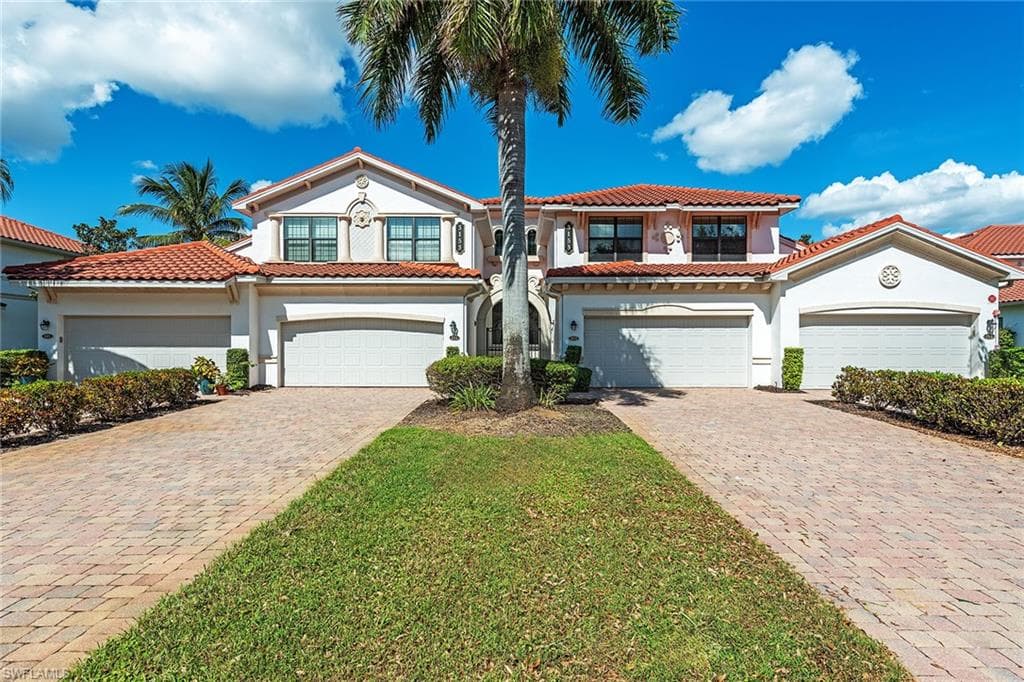 3153 Aviamar Cir 202, Naples, FL 34114-3