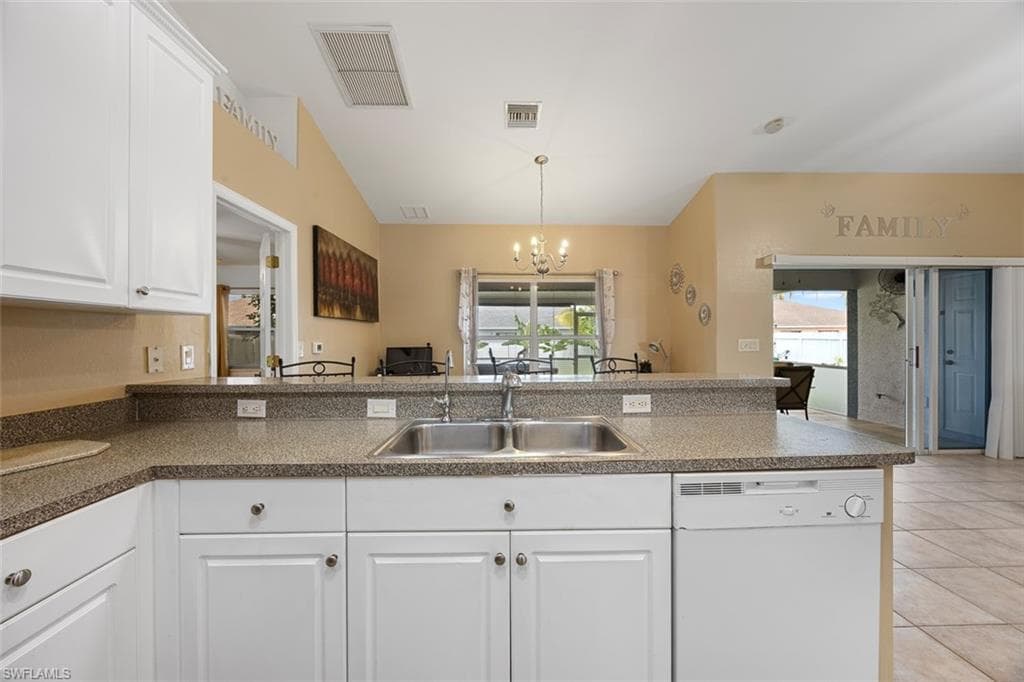 3930 15th Pl, Cape Coral, FL 33914-13