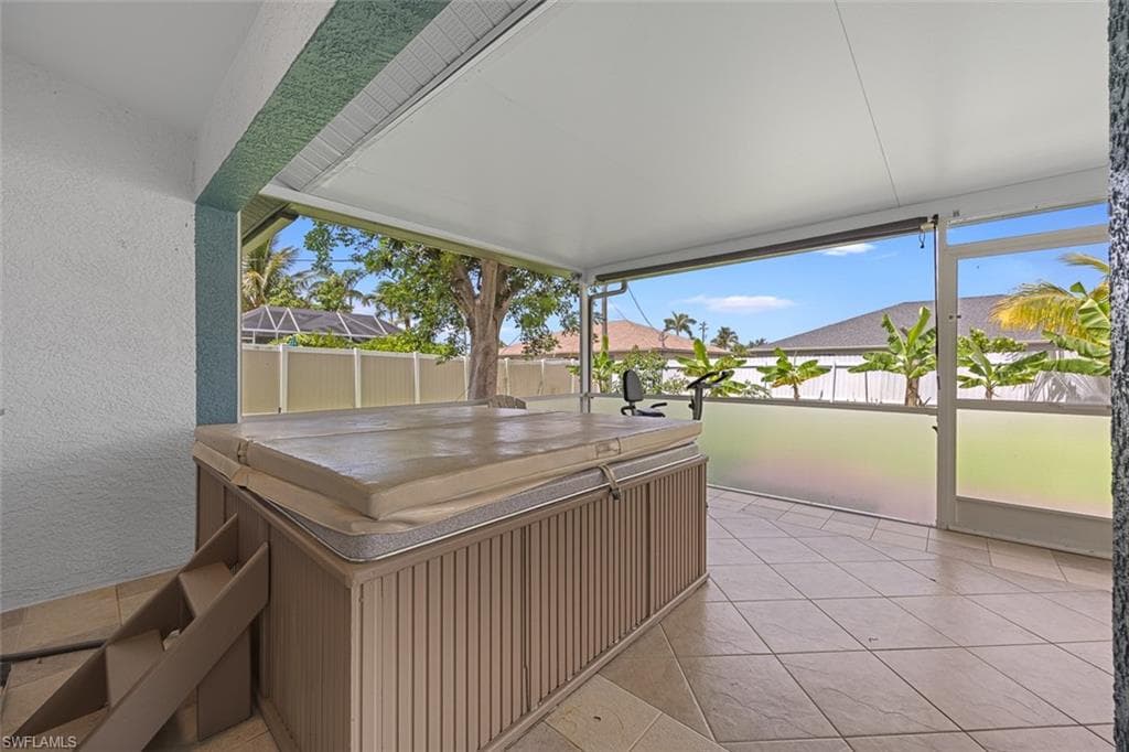 3930 15th Pl, Cape Coral, FL 33914-24