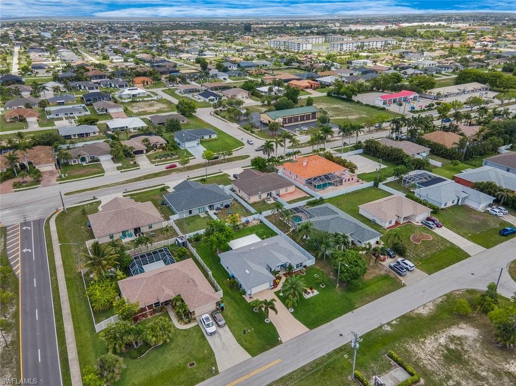 3930 15th Pl, Cape Coral, FL 33914-28