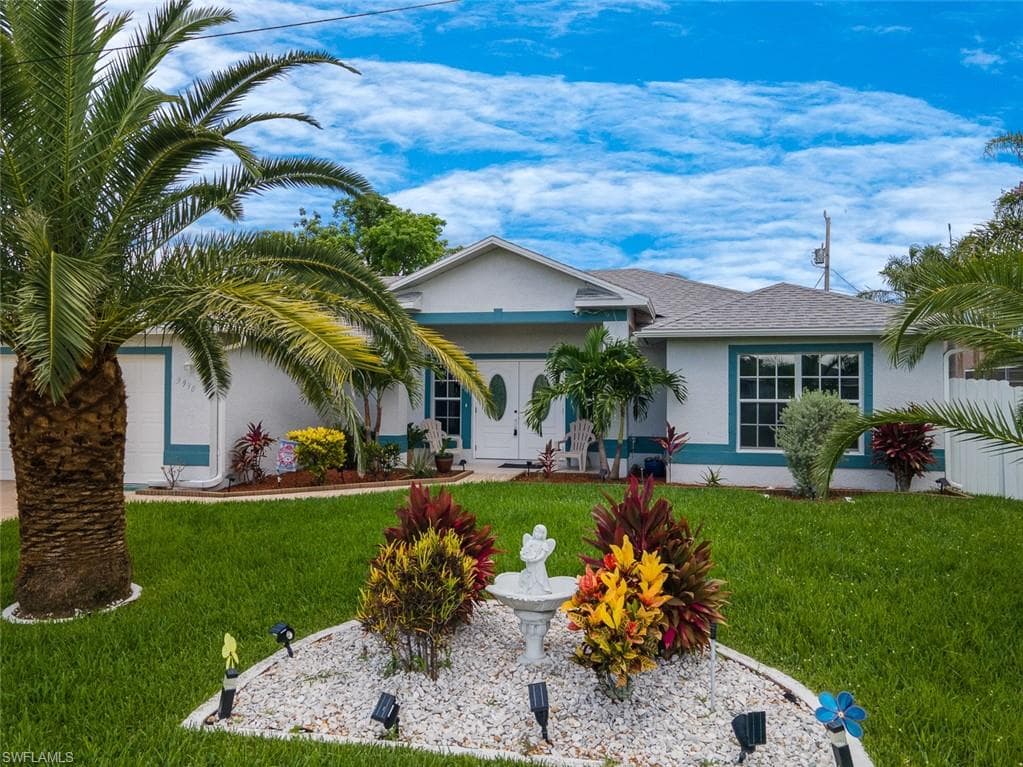 3930 15th Pl, Cape Coral, FL 33914-2