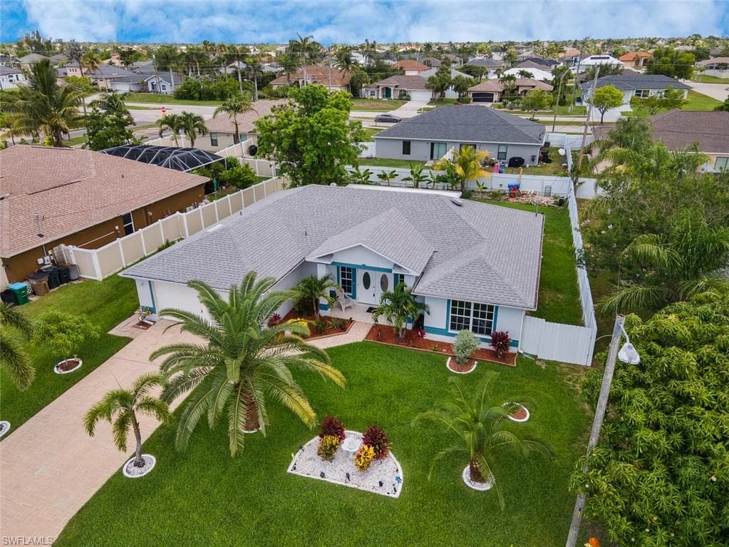 3930 15th Pl, Cape Coral, FL 33914-5