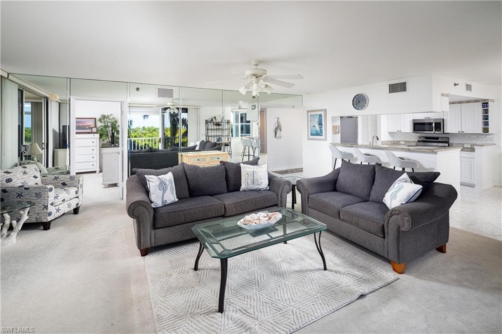 5550 Heron Point Dr W 305, Naples, FL 34108-3