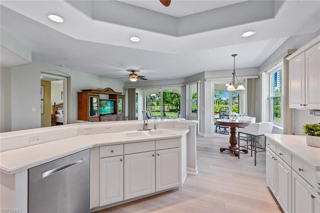 1263 Rialto Way 102, Naples, FL 34114-10