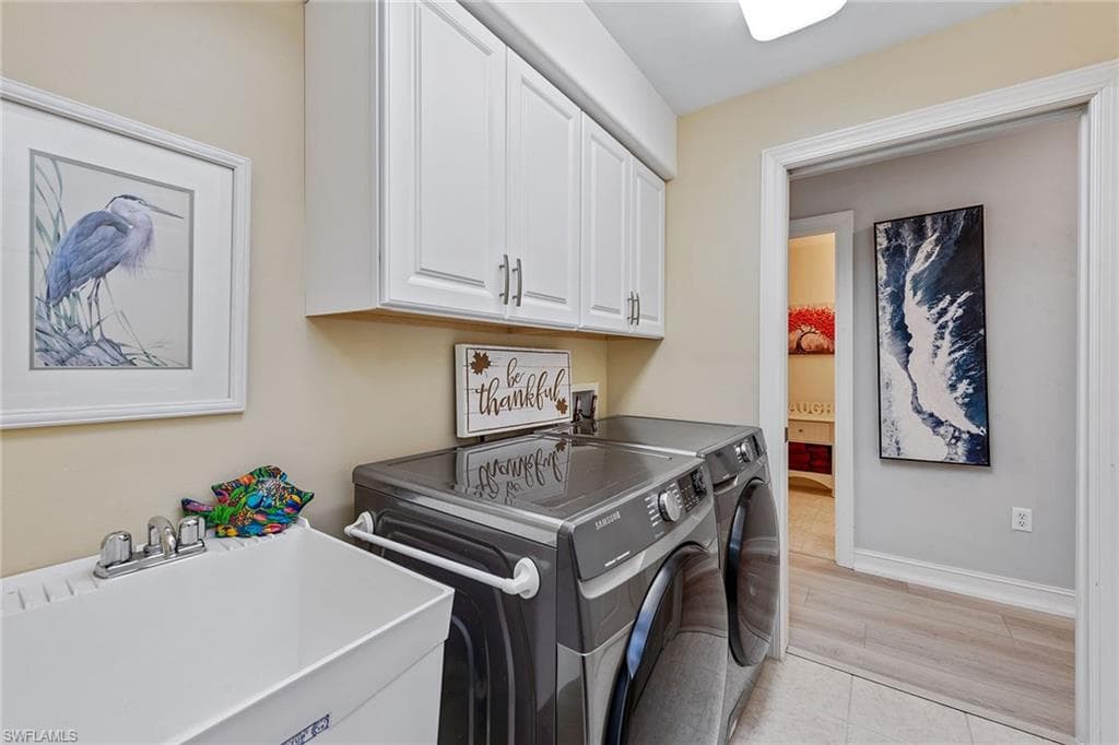 1263 Rialto Way 102, Naples, FL 34114-22