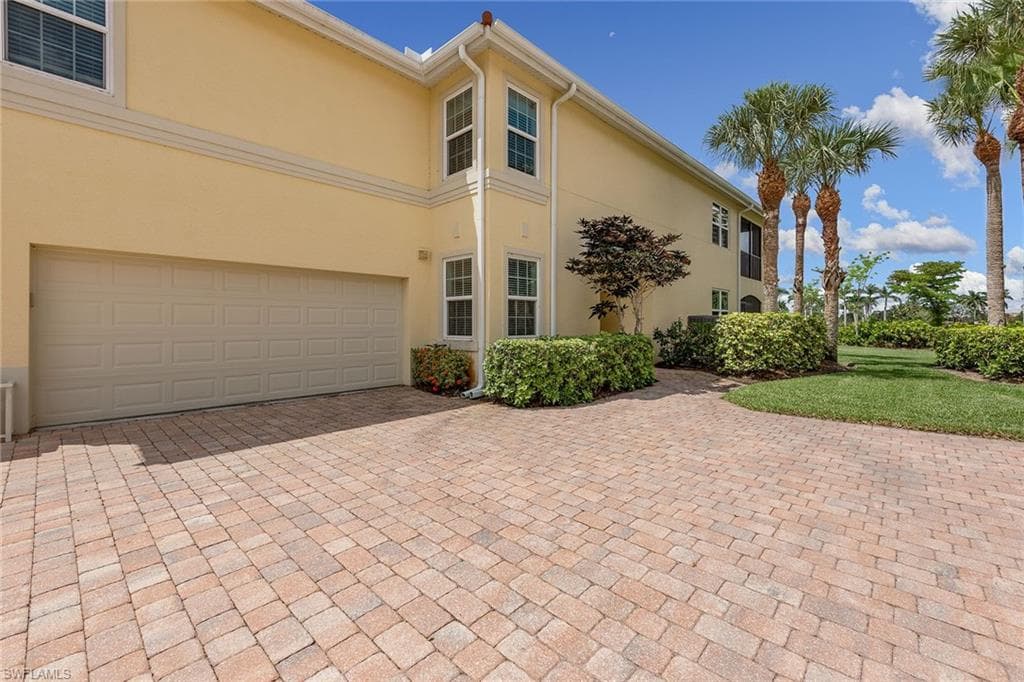 1263 Rialto Way 102, Naples, FL 34114-27