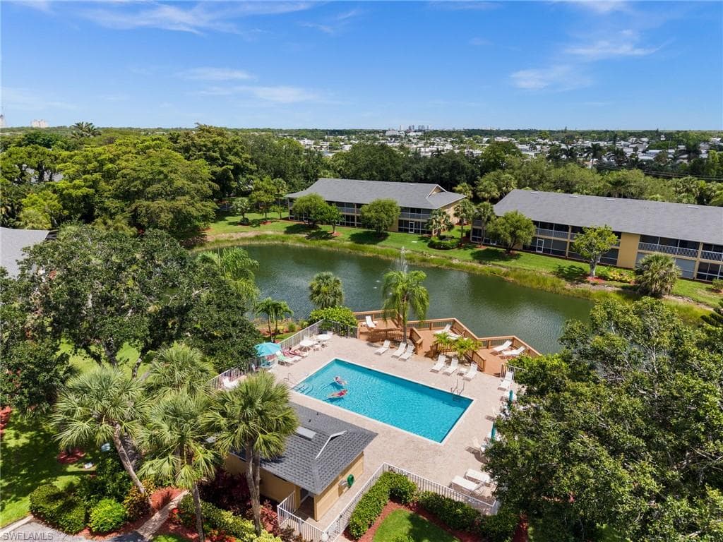 1190 Yesica Ann Cir B205, Naples, FL 34110-23