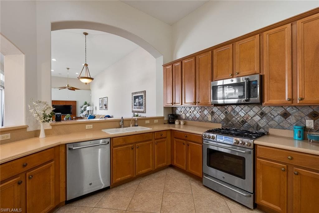 1757 Tarpon Bay Dr S 57, Naples, FL 34119-9