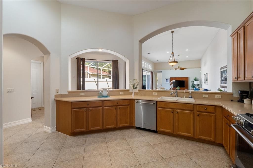 1757 Tarpon Bay Dr S 57, Naples, FL 34119-11