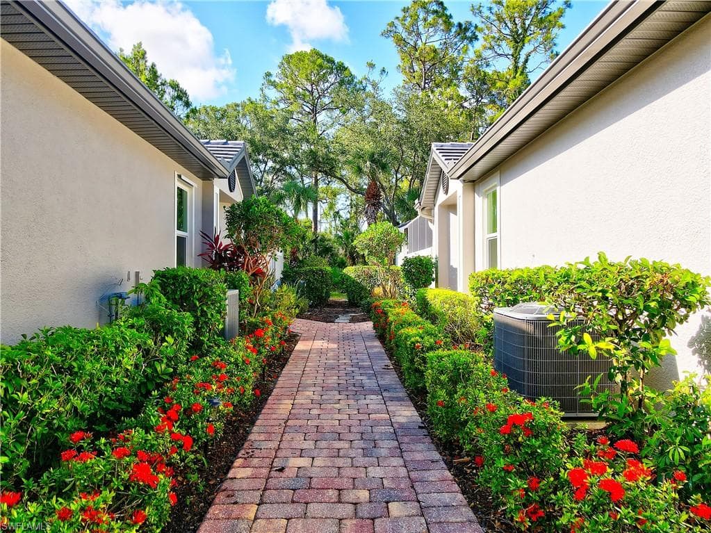 1757 Tarpon Bay Dr S 57, Naples, FL 34119-3