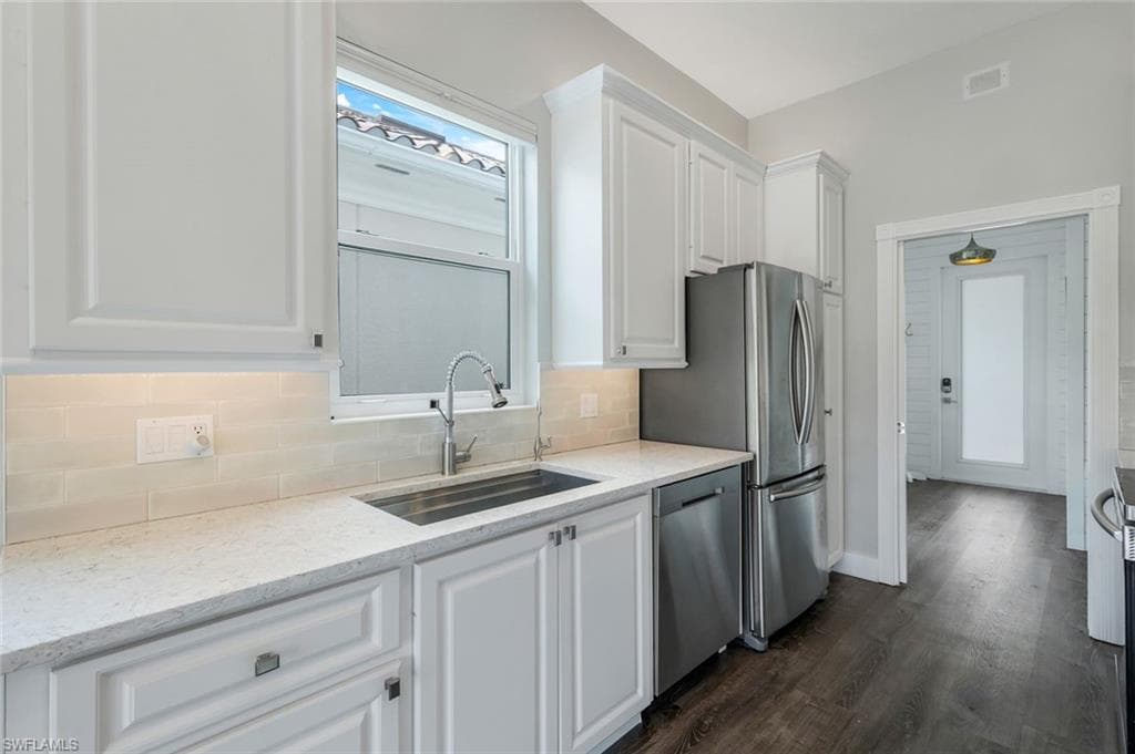 4648 Rio Poco Ct, Naples, FL 34109-17