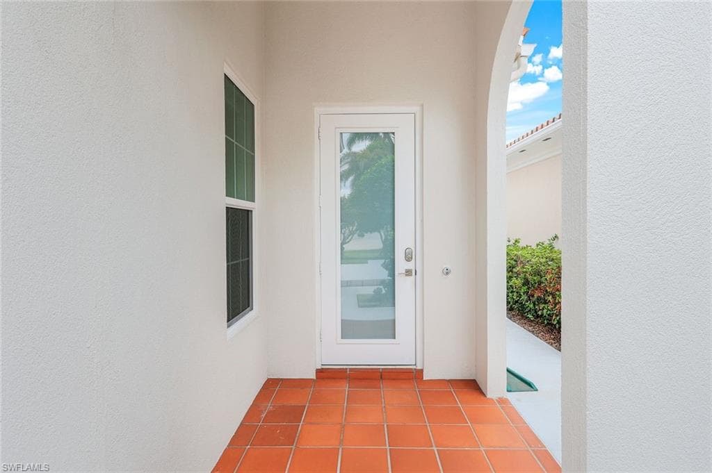 4648 Rio Poco Ct, Naples, FL 34109-7