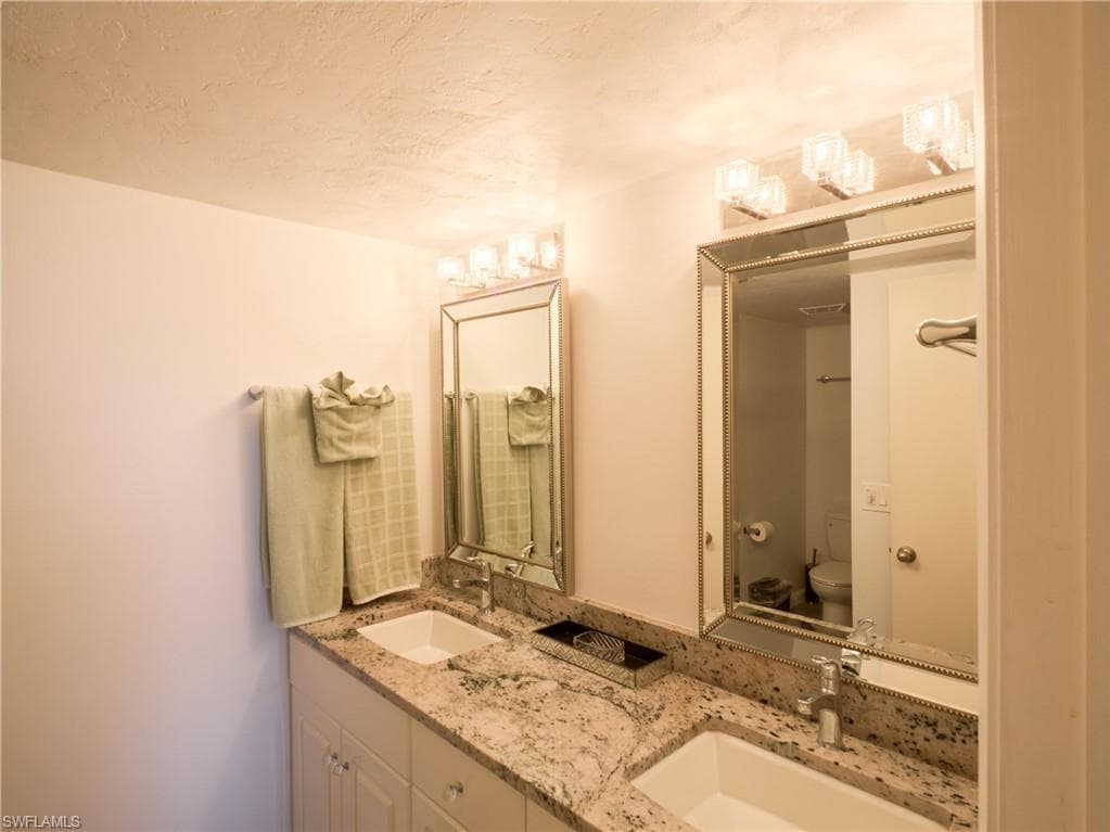 17 Bluebill Ave 901, Naples, FL 34108-21