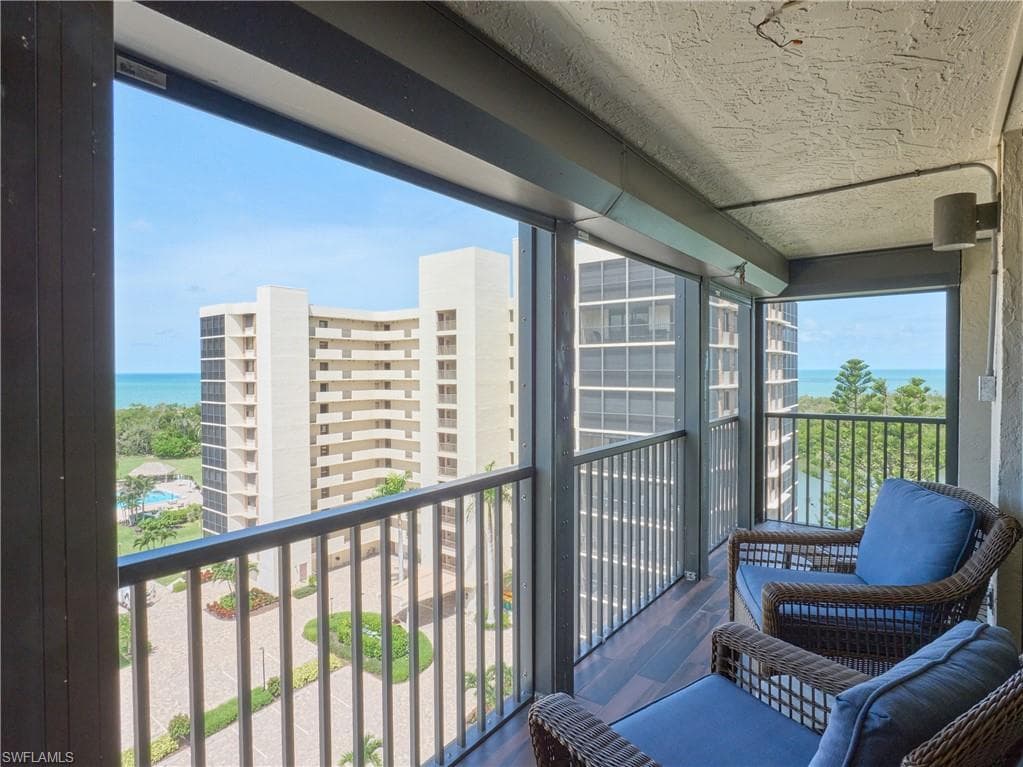 17 Bluebill Ave 901, Naples, FL 34108-23