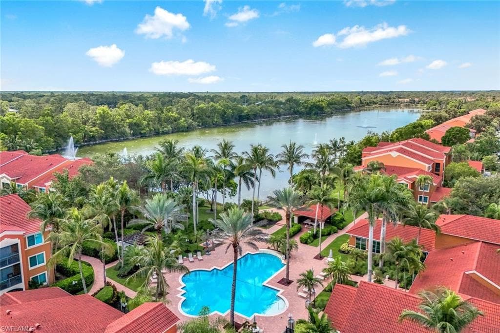 1220 Reserve Way 107, Naples, FL 34105-11
