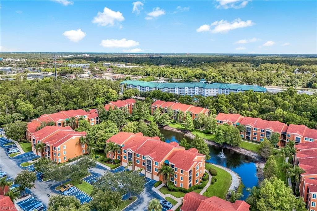 1220 Reserve Way 107, Naples, FL 34105-23