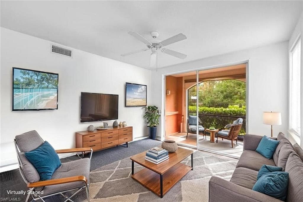 1220 Reserve Way 107, Naples, FL 34105-5