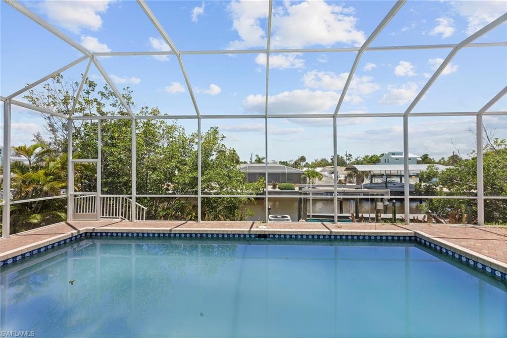 3061 Shell Mound Blvd, Fort Myers Beach, FL 33931-8