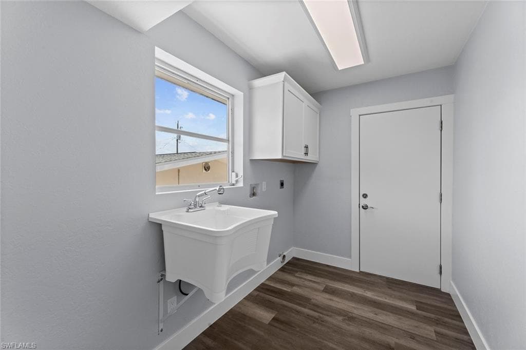 3061 Shell Mound Blvd, Fort Myers Beach, FL 33931-10