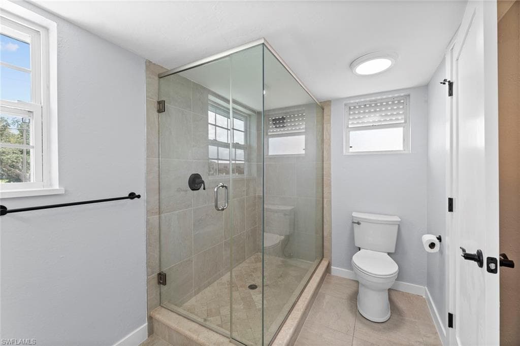 3061 Shell Mound Blvd, Fort Myers Beach, FL 33931-25