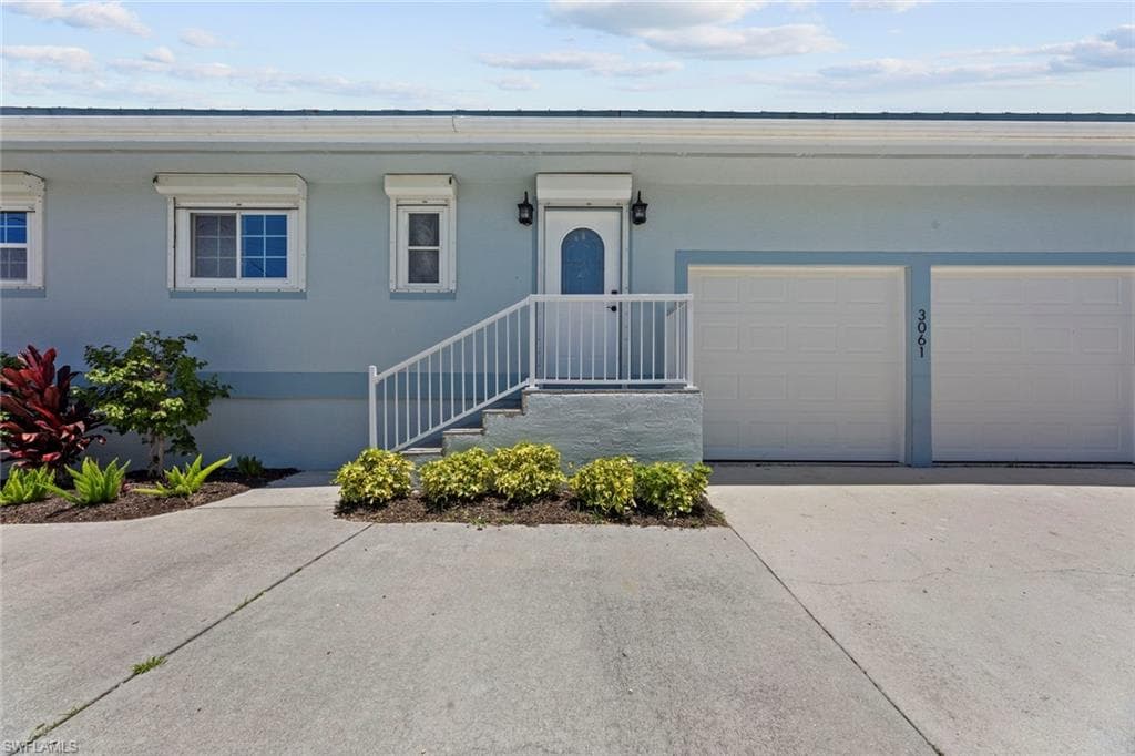 3061 Shell Mound Blvd, Fort Myers Beach, FL 33931-35