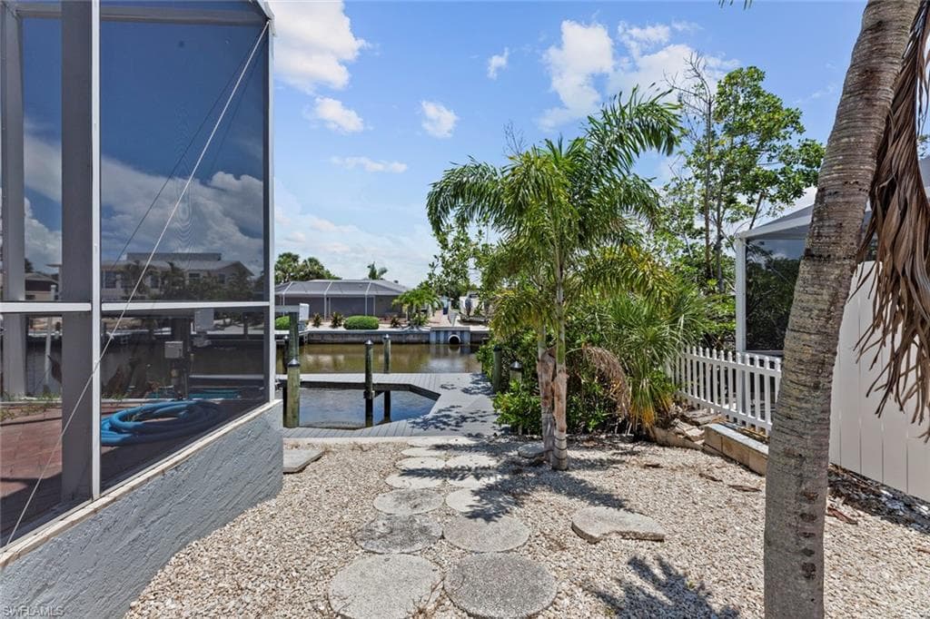 3061 Shell Mound Blvd, Fort Myers Beach, FL 33931-3