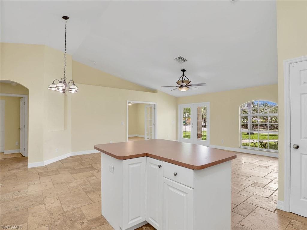 305 16th Pl, Cape Coral, FL 33990-14